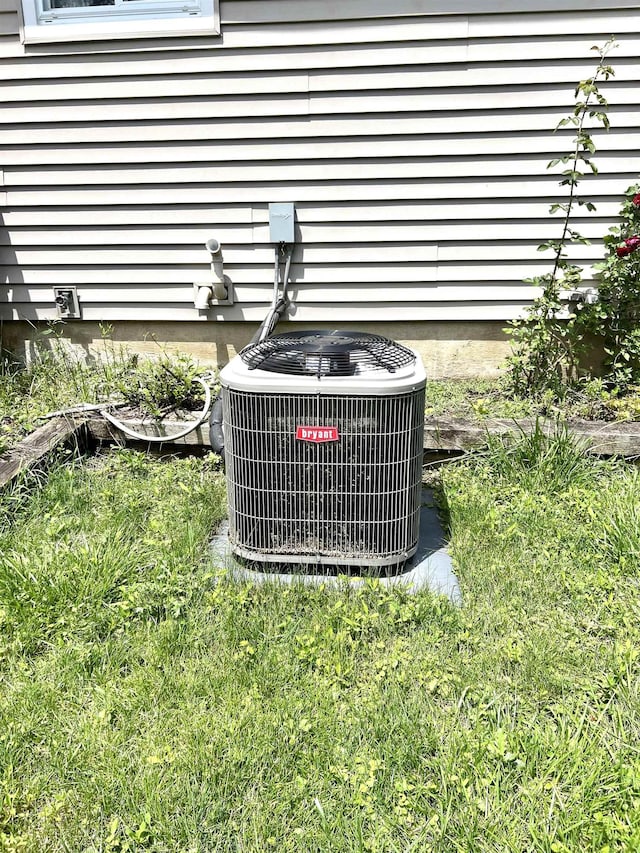 5425 Westchester Dr, Flint, MI 48532 - exterior view of a central AC unit