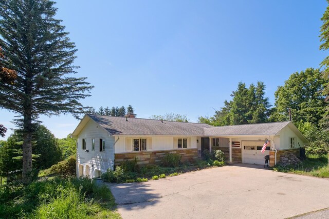 762 Eastman Rd, Beulah, MI 49617 - photo 1