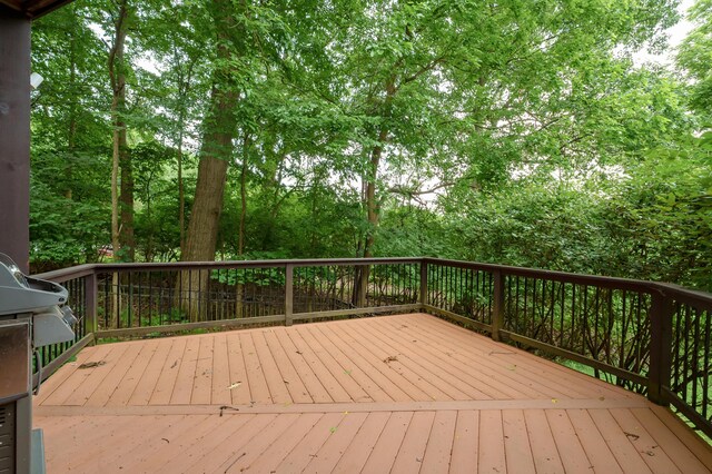1431 Edgemoor Ave, Kalamazoo, MI 49008 - view of wooden deck