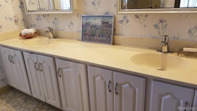 5396 Provincial Dr, Bloomfield Hills, MI 48302 - full bathroom featuring wallpapered walls and double vanity