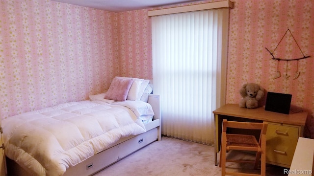 5396 Provincial Dr, Bloomfield Hills, MI 48302 - bedroom featuring wallpapered walls and carpet