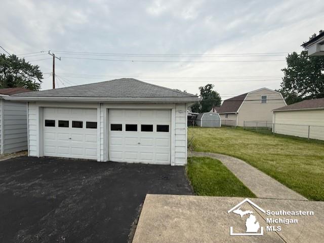 211 Huber Dr, Monroe, MI 48162 - view of detached garage