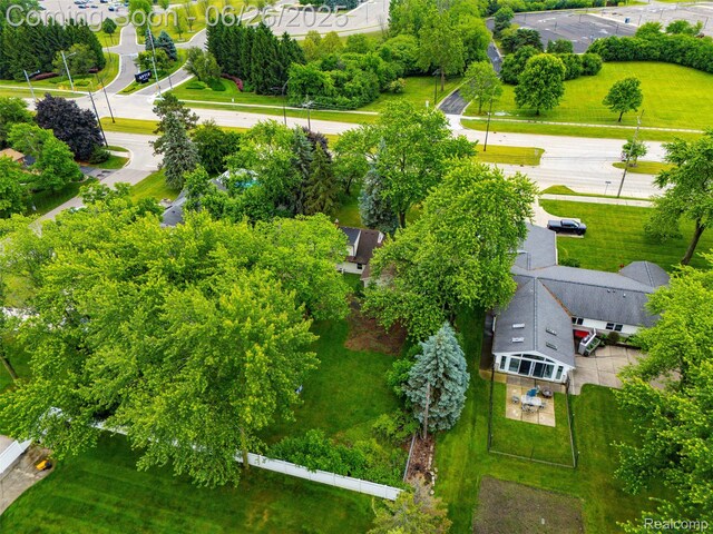 750 W Square Lake Rd, Troy, MI 48098 - photo 10