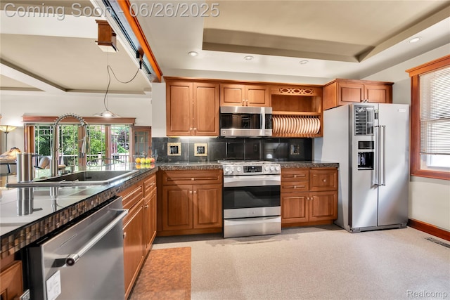 15552 Harrison Ave, Westland, MI 48101