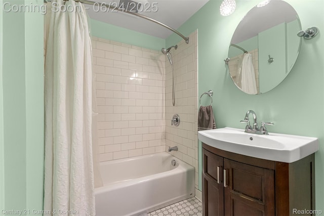15275 Belmont Ave, Allen Park, MI 48101 - bathroom with shower / tub combo with curtain and vanity