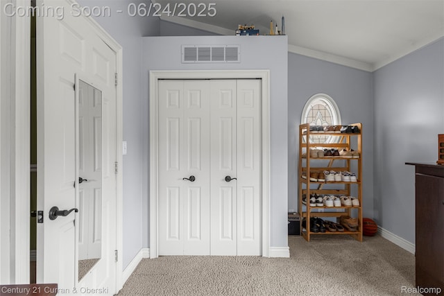 15275 Belmont Ave, Allen Park, MI 48101 - bedroom featuring carpet, a closet, and crown molding