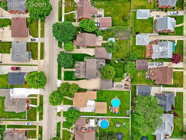 15275 Belmont Ave, Allen Park, MI 48101 - aerial view of property and surrounding area with nearby suburban area
