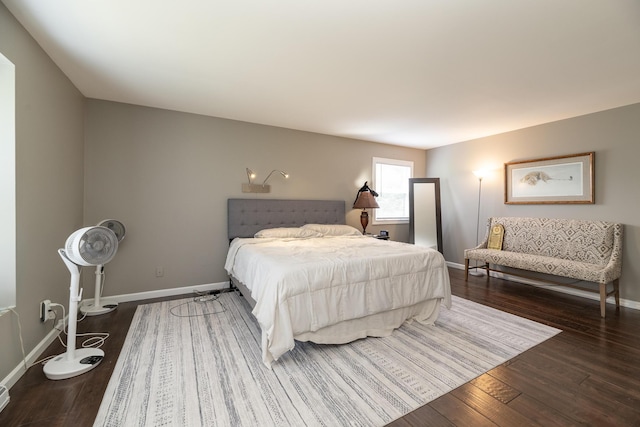 6615 Pleasantview Dr, Portage, MI 49024 - bedroom with wood finished floors