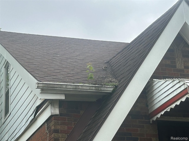 18602 Brinker St, Detroit, MI 48234 - exterior view of brick siding