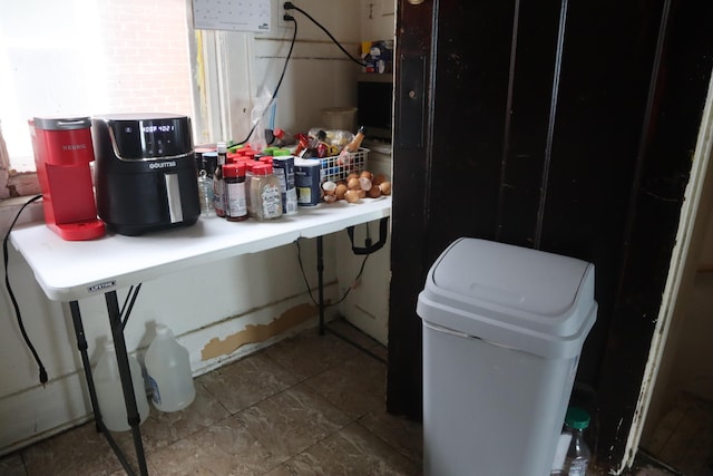 5523 Oregon St, Detroit, MI 48204 - view of kitchen