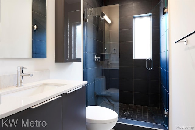 2821 Brush St, Detroit, MI 48201 - bathroom with a shower stall and vanity