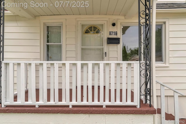 8716 Jewett Ave, Warren, MI 48089 - entrance to property with a porch