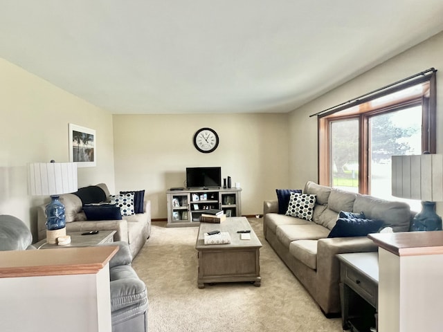 755 Tomahawk Trl, Coldwater, MI 49036 - living area with light carpet