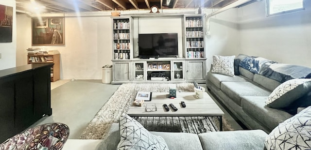 755 Tomahawk Trl, Coldwater, MI 49036 - living room featuring finished concrete floors