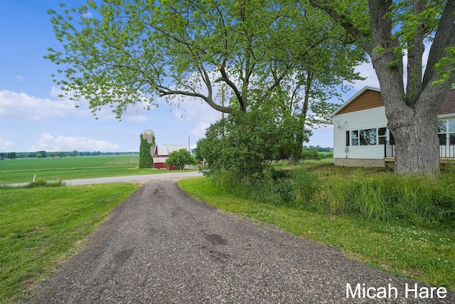 3054 Sehler St, Conklin, MI 49403 - view of dirt / gravel driveway