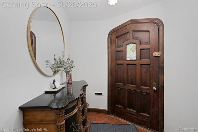 753 Grand Marais St, Grosse Pointe Park, MI 48230 - foyer with baseboards