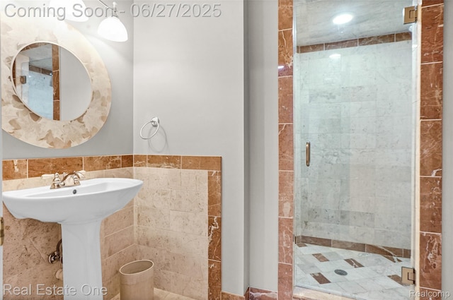 2300 Canyon Ridge Dr, White Lake, MI 48383 - full bath with a shower stall and tile walls