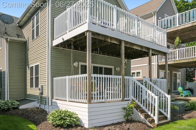 229 Huron St, South Haven, MI 49090 - rear view of property with a deck