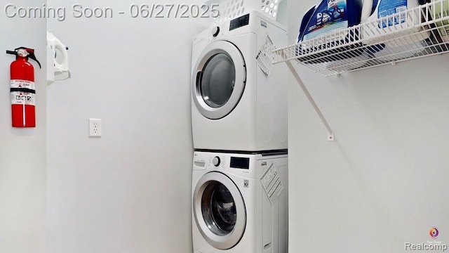 229 Huron St, South Haven, MI 49090 - laundry area with stacked washer / dryer