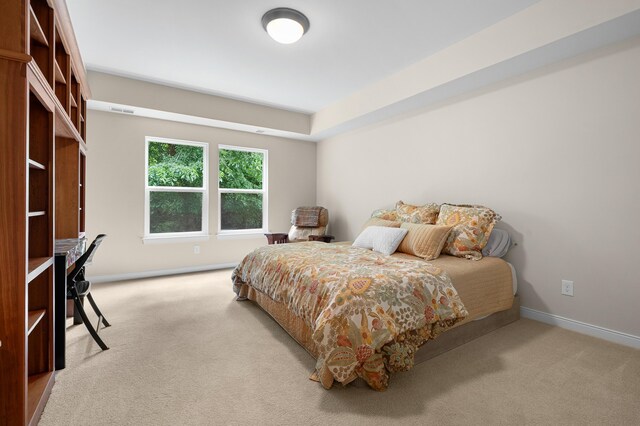 636 Wynding Oaks, Kalamazoo, MI 49006 - carpeted bedroom with baseboards