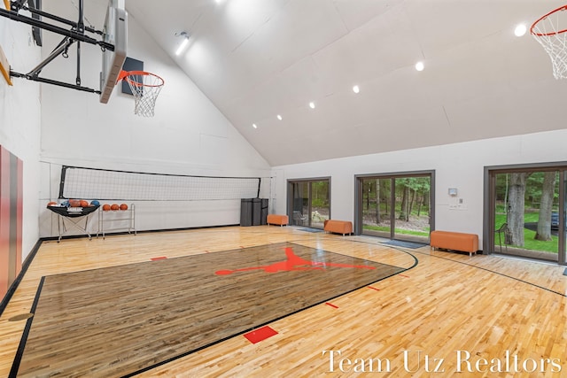 410 Greentree Ln NE, Ada, MI 49301 - view of sport court with community basketball court