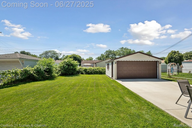 11769 Eileen, Redford, MI 48239 - view of yard featuring a garage and an outdoor structure