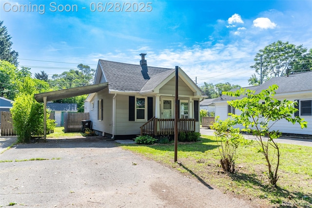 21312 Saint Francis St, Farmington Hills, MI 48336 - bungalow-style home featuring a shingled roof