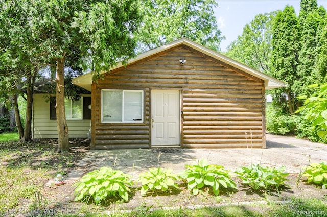 8021 Benson Rd, Mount Morris, MI 48458 - view of front of home