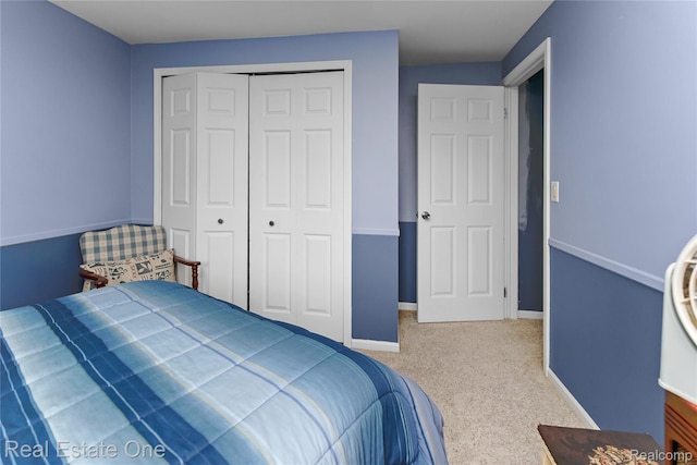 21462 Meridian Rd, Grosse Ile, MI 48138 - bedroom featuring carpet flooring and a closet