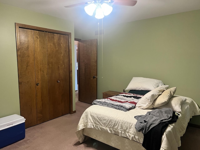 5804 Leisure S Dr SE, Grand Rapids, MI 49548 - carpeted bedroom with a closet and a ceiling fan