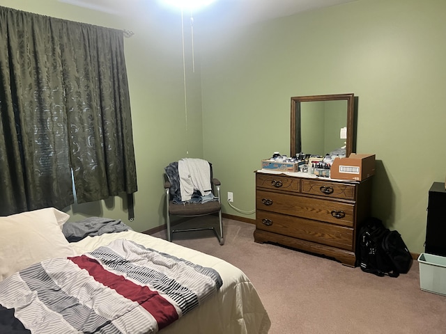 5804 Leisure S Dr SE, Grand Rapids, MI 49548 - bedroom featuring carpet floors and baseboards
