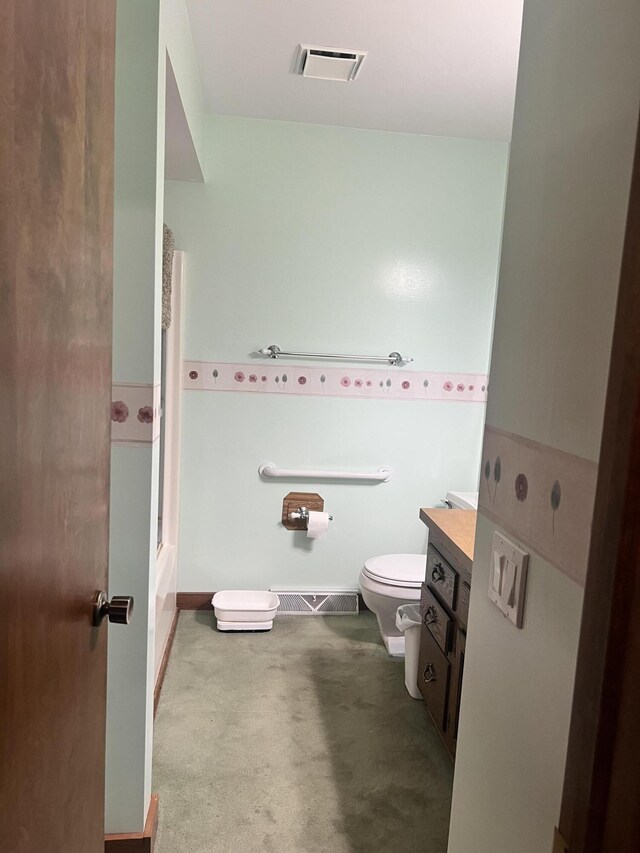 5804 Leisure S Dr SE, Grand Rapids, MI 49548 - bathroom with vanity and bathing tub / shower combination