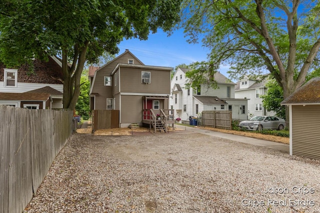 109 Fuller Ave SE, Grand Rapids, MI 49506 - back of property with a residential view