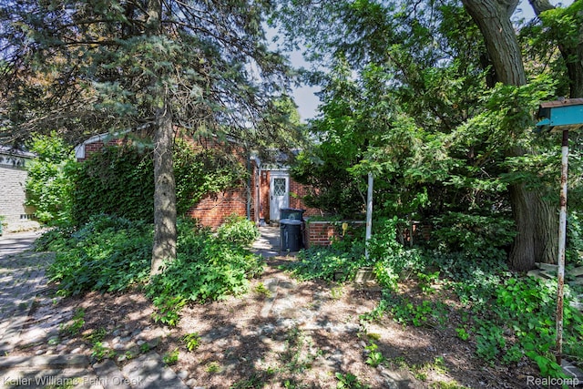 2703 Downey Dr, Troy, MI 48083 - photo 7