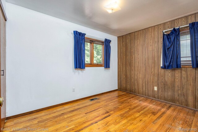 2703 Downey Dr, Troy, MI 48083 - photo 20