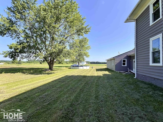 10306 Reid Rd, Swartz Creek, MI 48473 - view of green lawn