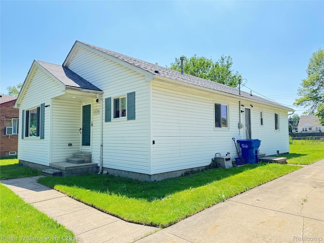 20839 Sunset Ave, Warren, MI 48091 - view of side of property featuring a lawn