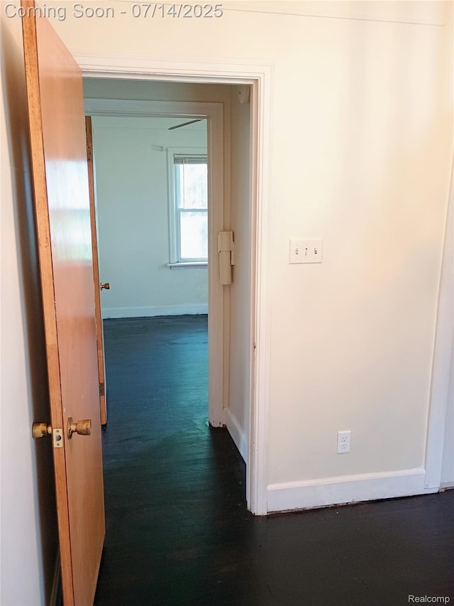 19241 Melrose Ave, Southfield, MI 48075 - corridor with baseboards