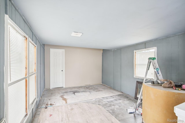 7062 Ready Ave, Warren, MI 48091 - interior space
