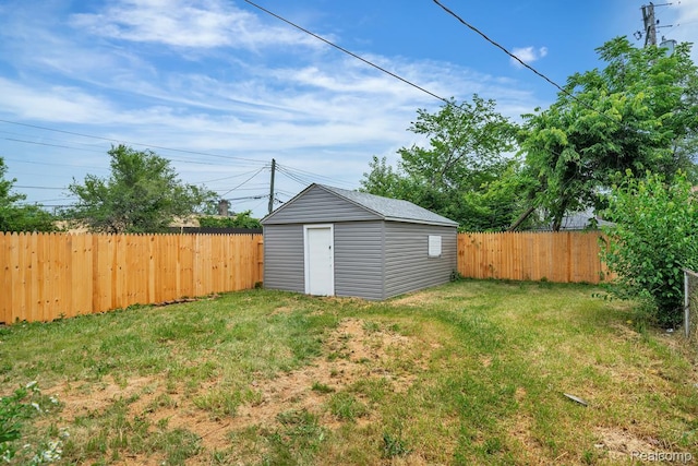 16880 Murray Hill St, Detroit, MI 48235 - fenced backyard featuring a shed