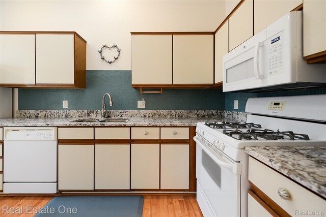 25110 Heritage Ct Unit 2, South Lyon, MI 48178 - photo 10