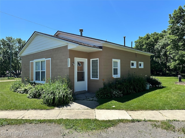2776 Angle St, Marlette, MI 48453 - photo 1