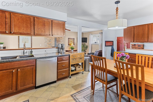 22775 W Maplelawn Ave, Taylor, MI 48180 - photo 11