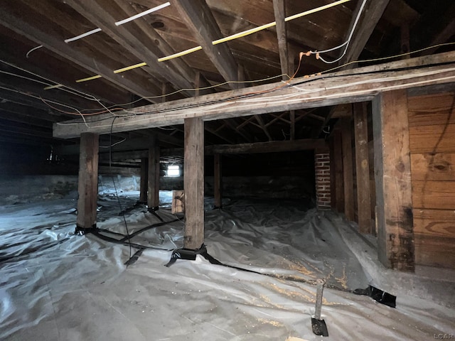 950 College Ave, Adrian, MI 49221 - inside crawl space
