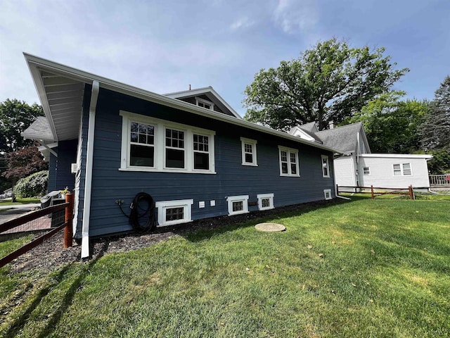 950 College Ave, Adrian, MI 49221 - view of property exterior