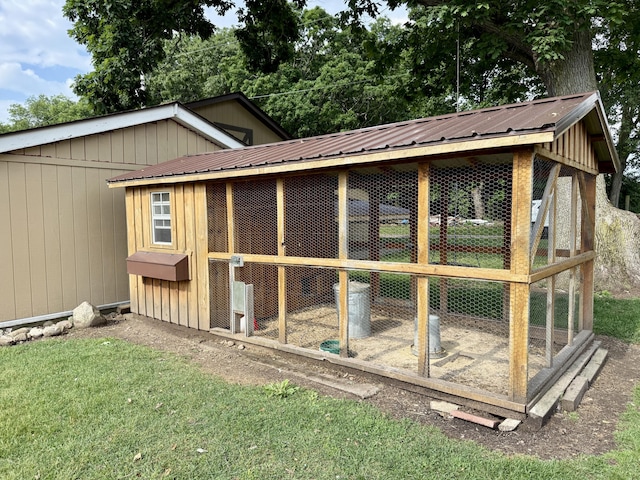 13955 Rattalee Lake Rd, Davisburg, MI 48350 - view of poultry coop