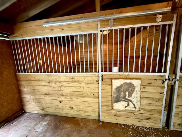 13955 Rattalee Lake Rd, Davisburg, MI 48350 - view of horse barn