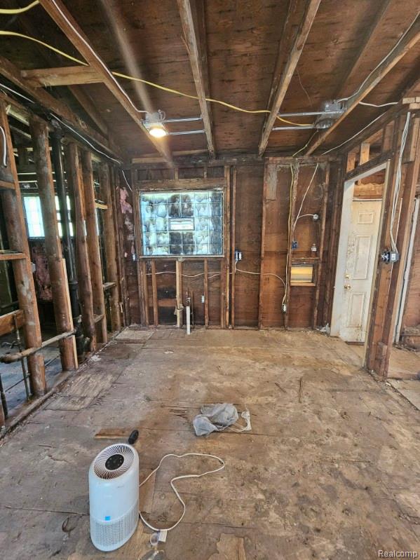 4384 Algonquin St, Detroit, MI 48215 - view of miscellaneous room
