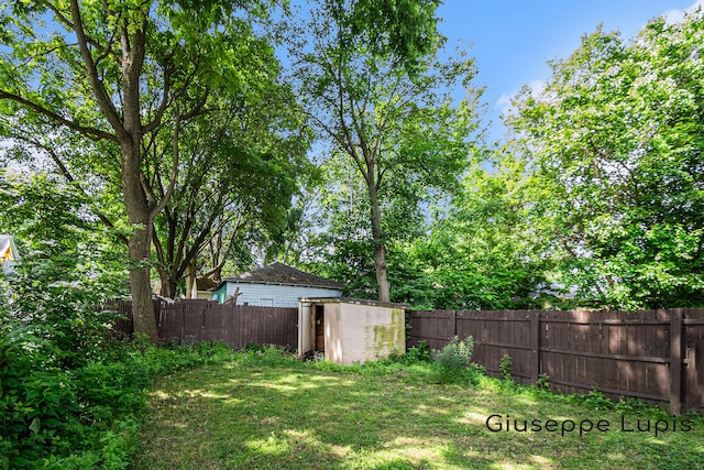 612 Norman St, Lansing, MI 48910 - view of fenced backyard