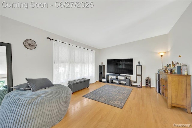 1522 Oregon Ct, Waterford, MI 48327 - living room with light wood finished floors